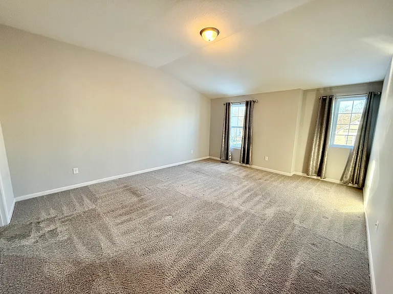 4385 Legacy Greens Dr — Photo 35