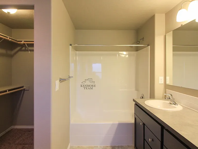 2937 Cashmere Dr — Photo 5
