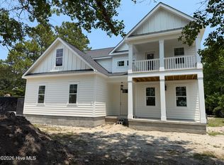 201 Silver Creek Landing Rd, Swansboro, NC 28584
