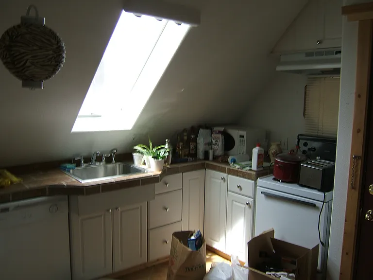 305 N G St #C — Photo 8