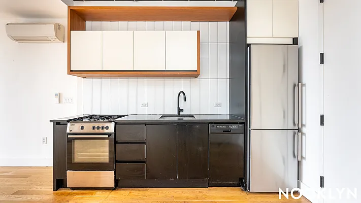 Rented by Nooklyn NYC LLC | media 1