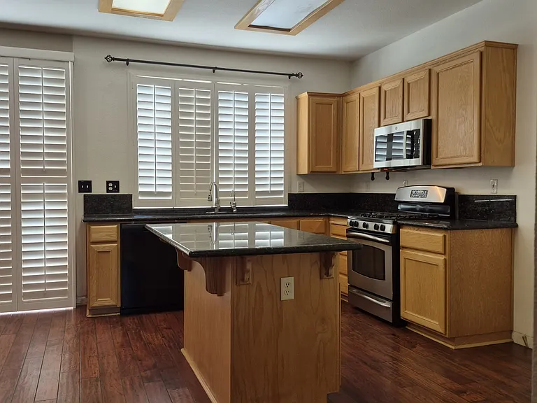 4988 Bay View Cir — Photo 9