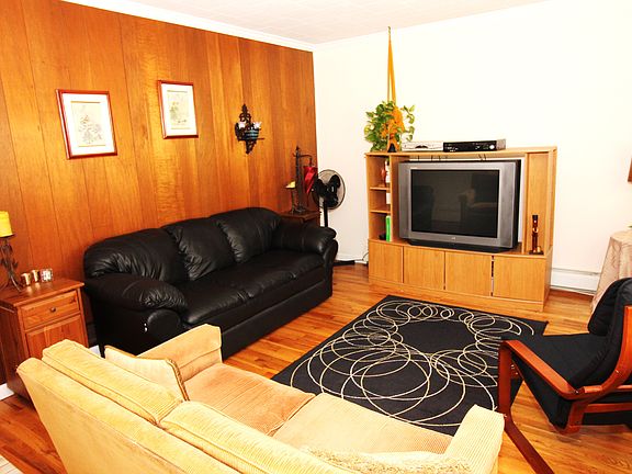 5th image of 16 Clarissa Dr