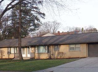 706 Fairview Blvd, Rockford, IL 61107