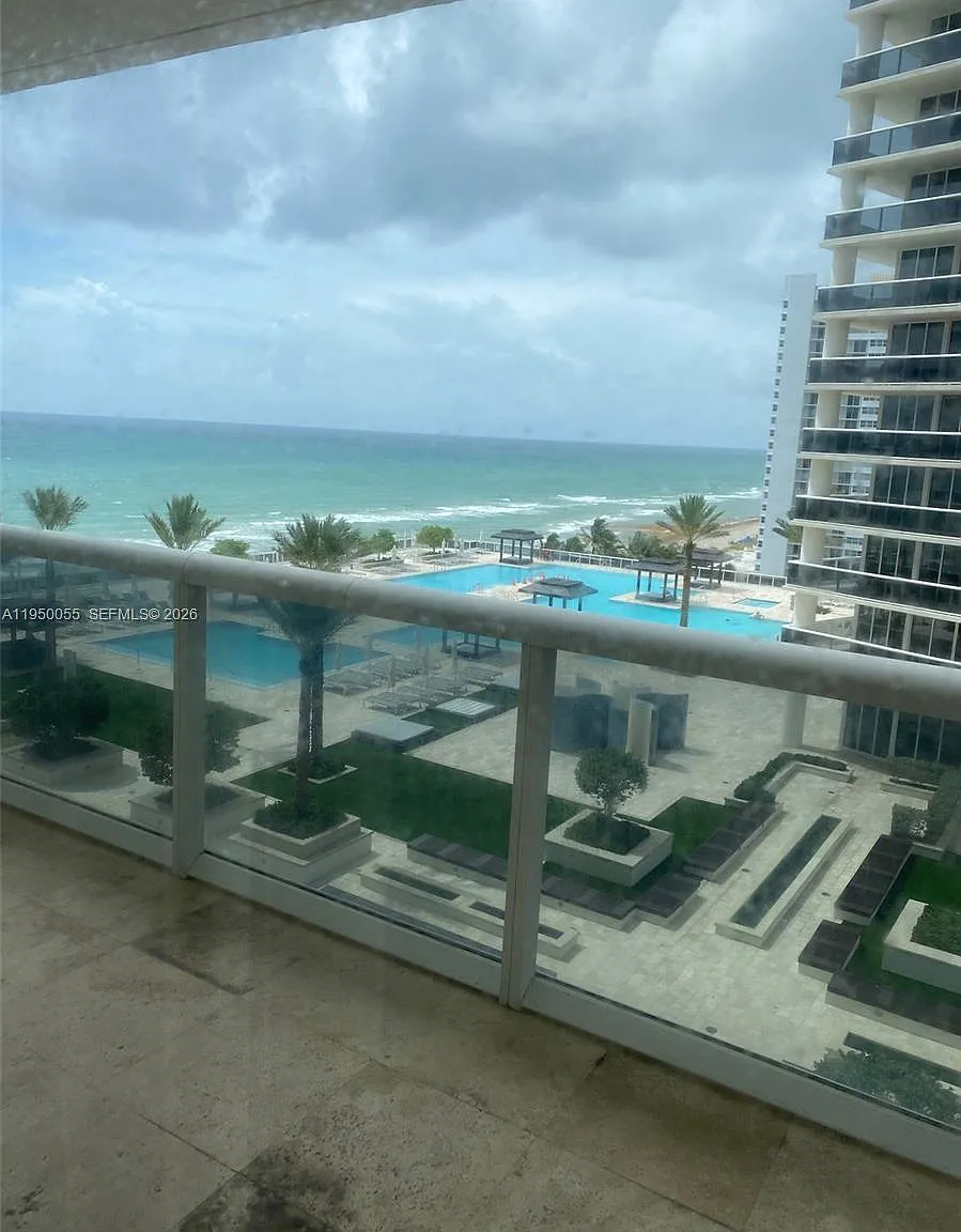Beach Club Two Condo — Photo 1