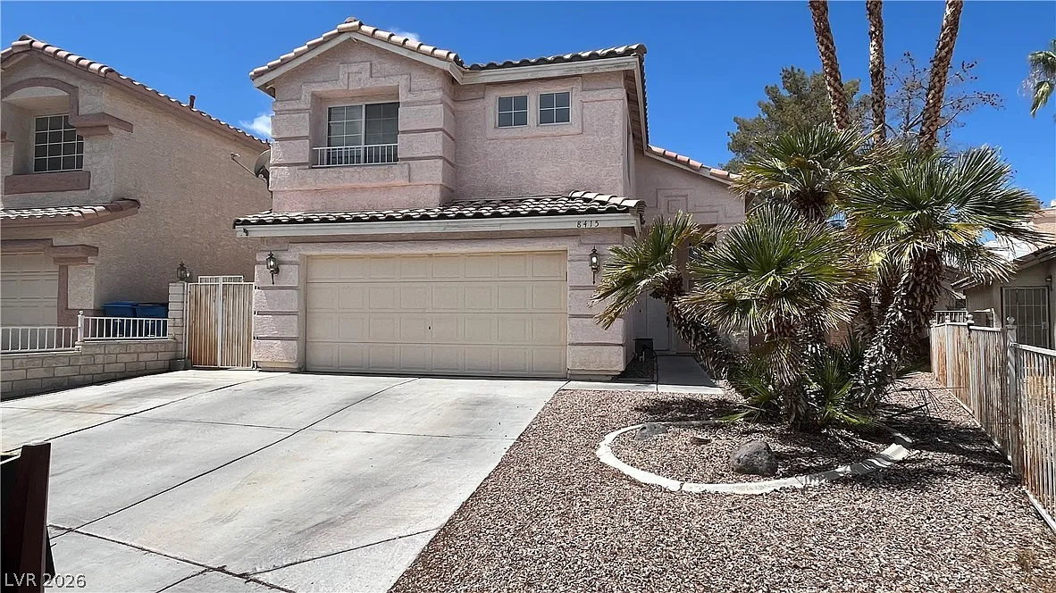 3 bed, 2.5 bath, 2034 sqft, $2,045 — Photo 2