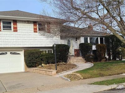 4 Halcourt Dr, Plainview, NY, 11803