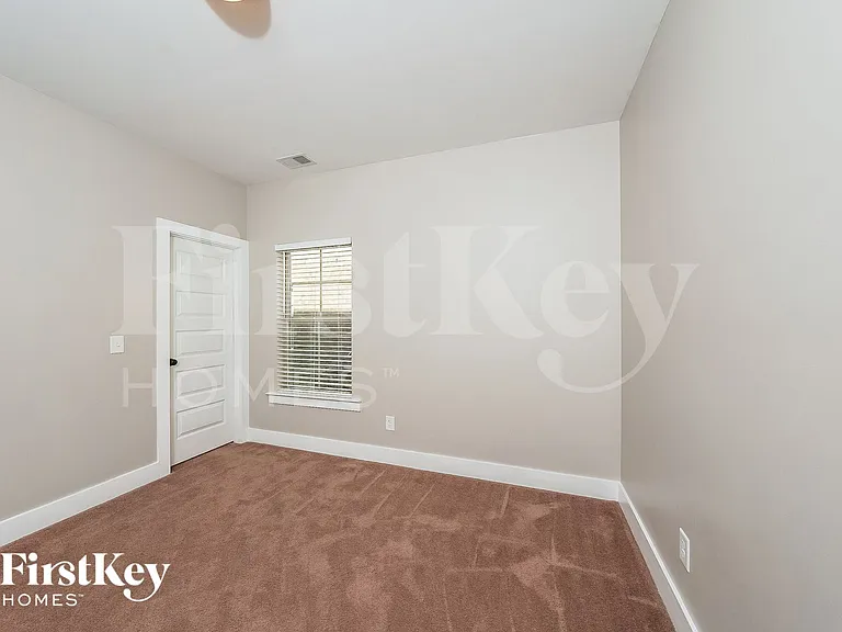 5492 Park Side Rd — Photo 8