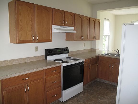 2nd image of 106 Penn Ave