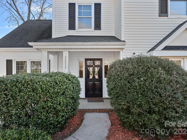 3217 Deep Meadow Ln, Charlotte, NC 28210