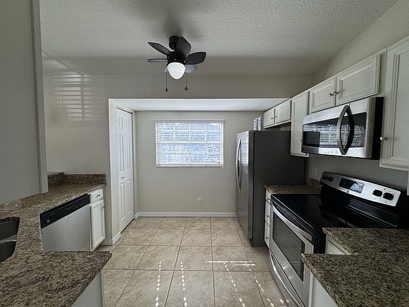 4th image of 4343 Belladonna Ave