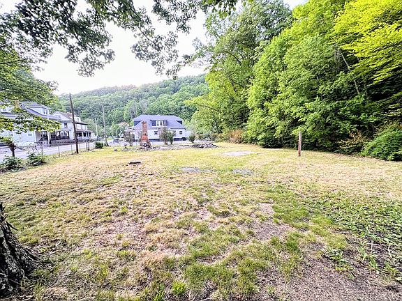 4th image of 5685 Cherokee Rd