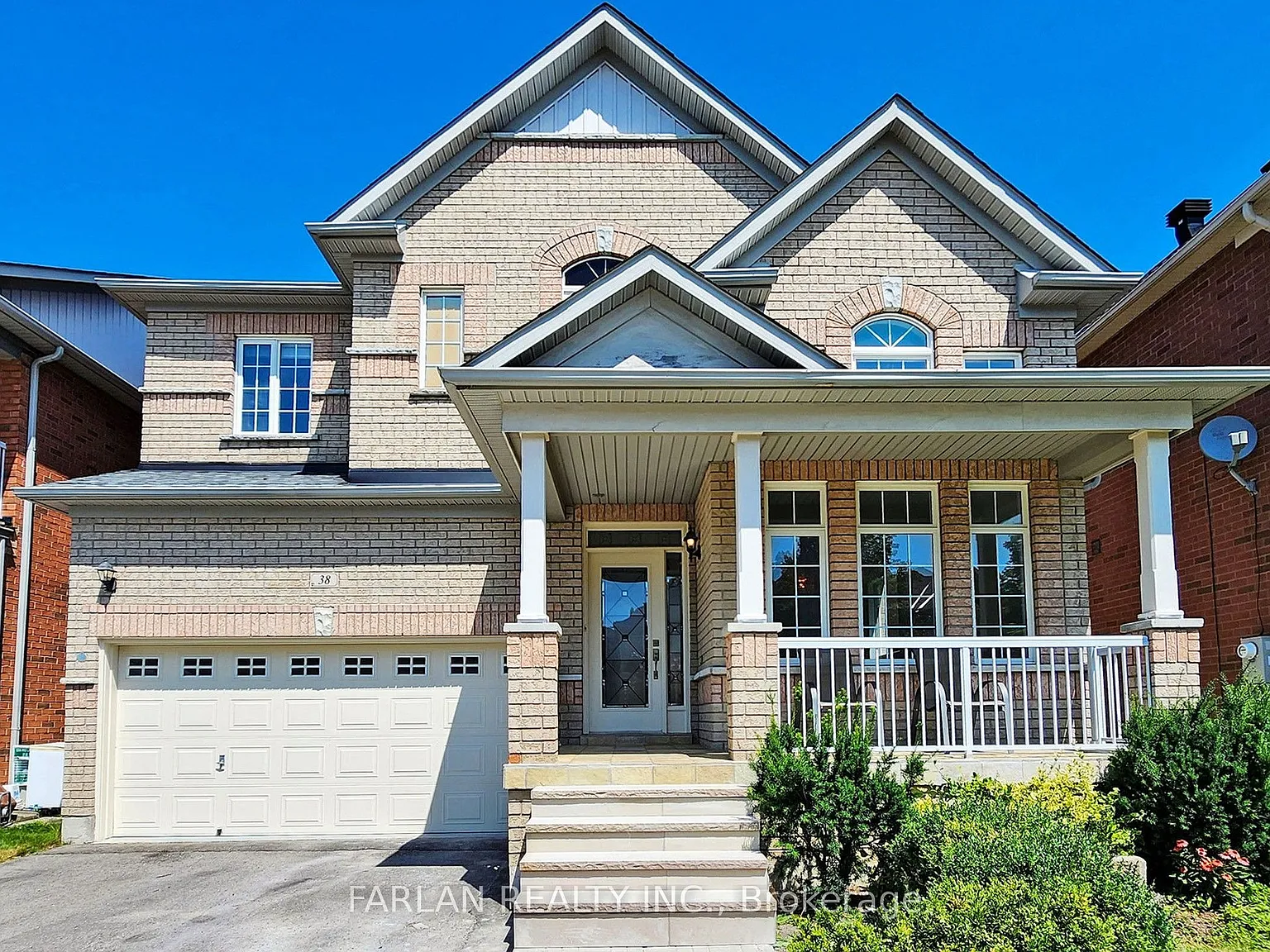 4 bed, $3,980 — Photo 1