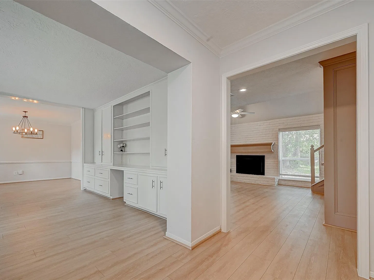 4 bed, 2.5 bath, 2058 sqft, $2,595 — Photo 4
