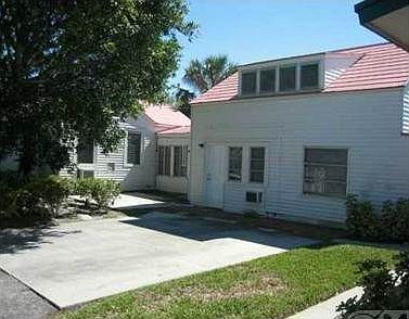 1st image of 117 4th Ave S APT 1