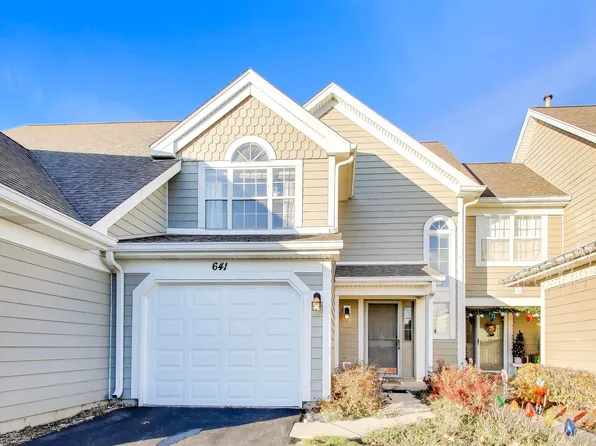 641 Kingsbridge Dr, Carol Stream, IL 60188