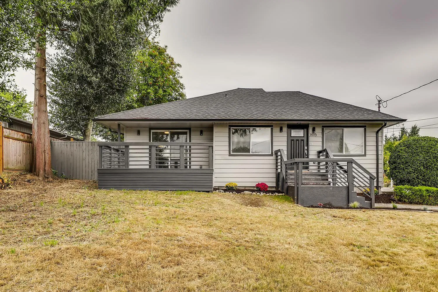 4 bed, 1290 sqft, $4,975 — Photo 1