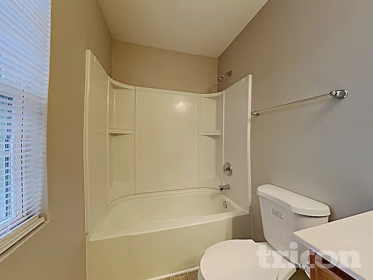 4560 Stone Mountain Dr — Photo 16