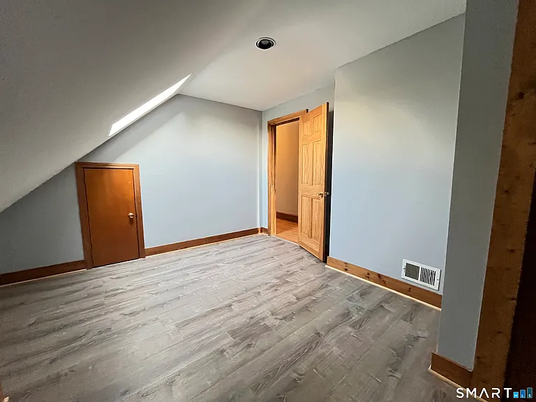 553 Townsend Ave #3 — Photo 12
