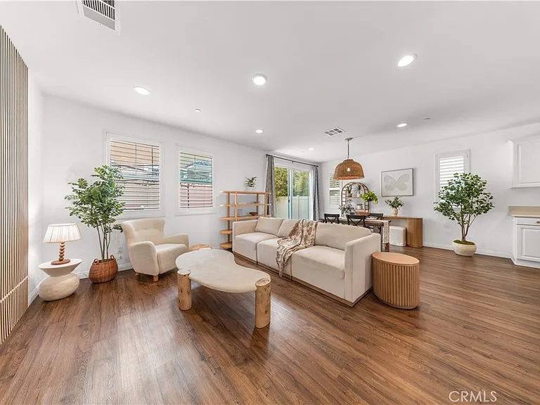 16005 Blueberry Ave — Photo 11