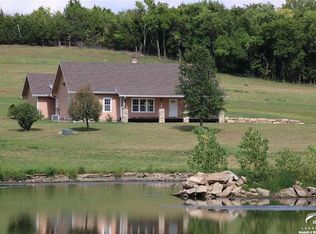 1912 E 100th Rd, Lecompton, KS 66050