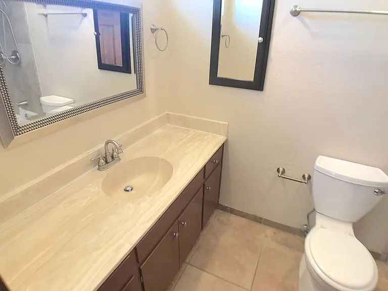 3621 Candlelight Dr NE — Photo 30