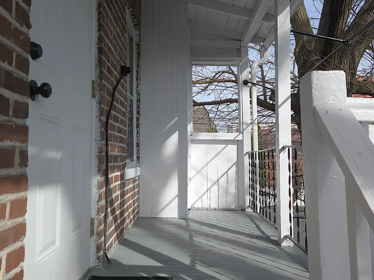 440 N 9th St #6 — Photo 15