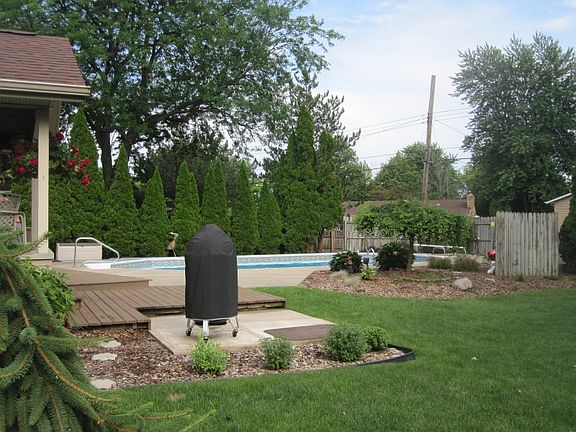 3rd image of 3392 Parkway Dr