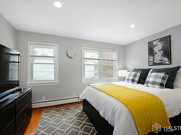 4th image of 5 Van Wagenen Ave