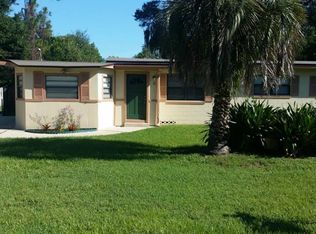 8 Lake Dr, Debary, FL 32713