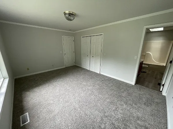 330 Echo Ave — Photo 3