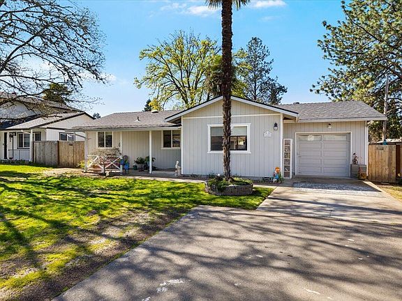 3rd image of 1459 SW Silver Maple Way