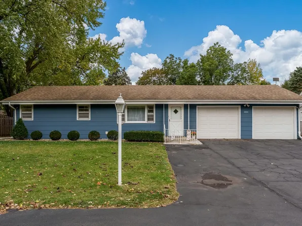 2031 Sandy Hollow Rd, Rockford, IL 61109