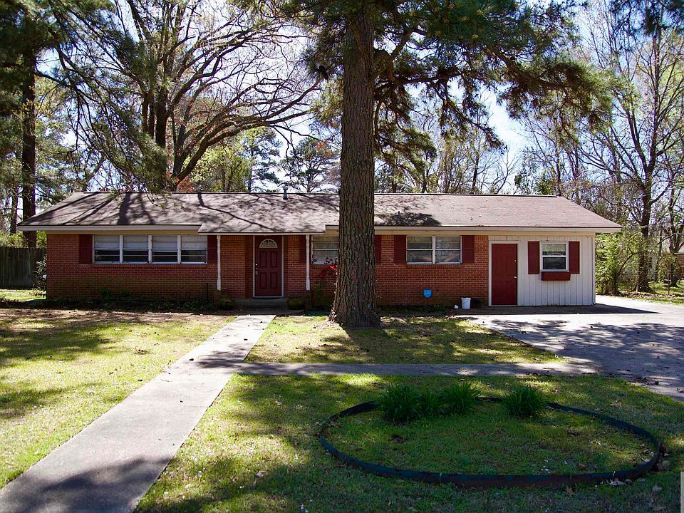 1st image of 2211 Kennedy Ln