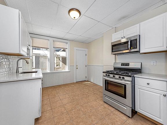 2nd image of 42 Brackett St #2