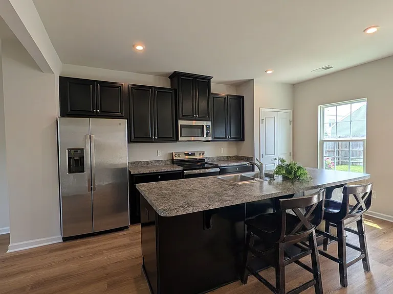 3317 Argent Ln — Photo 2