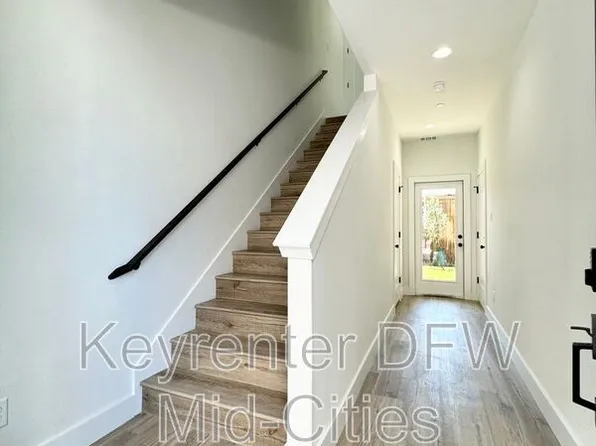 7327 Uloho Way, Dallas, TX 75235