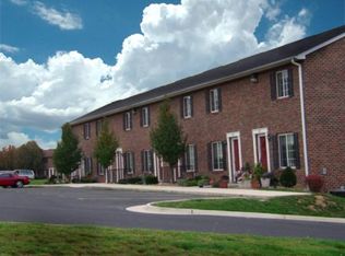 76 Provence Dr APT A08, Stuarts Draft, VA 24477