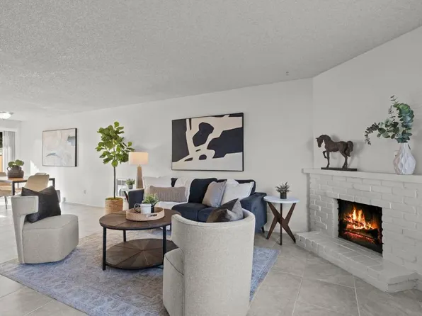 9405 Gold Coast Dr Unit A10, San Diego, CA 92126