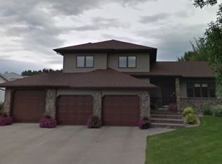 521 Arabian Ave, Bismarck, ND 58503