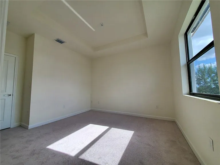 3216 W 114th Ter — Photo 10