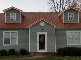 946 Trevathan Rd, Martin, TN 38237