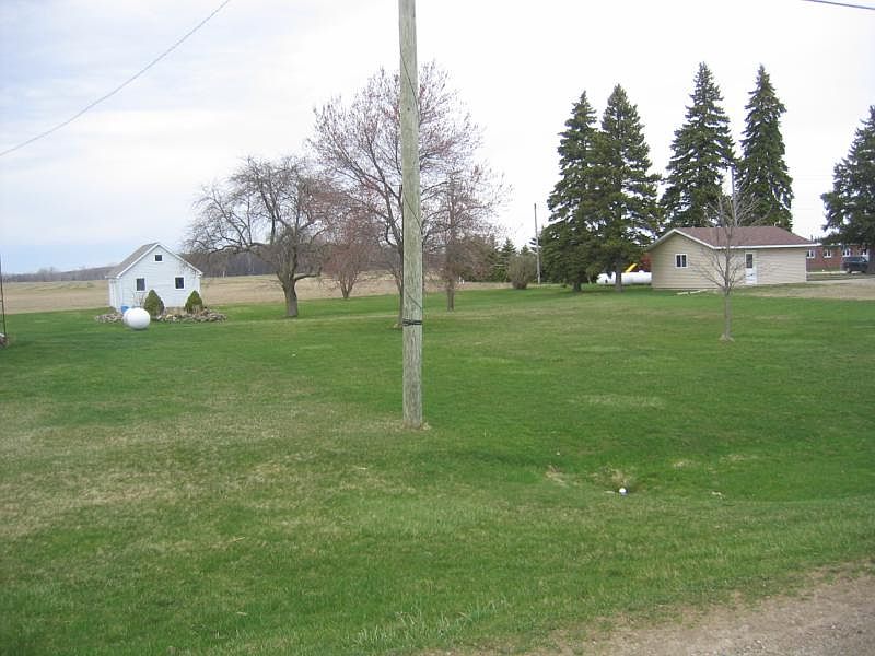 2nd image of 8219 Helena Rd