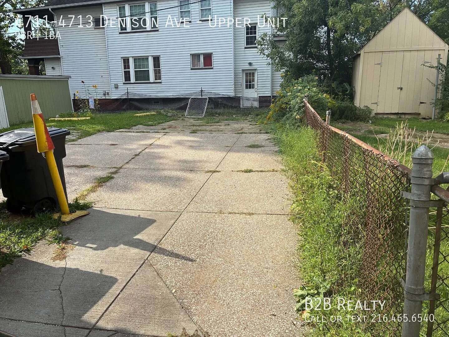 Available Now: Cozy 2-Bedroom Multi-Family Home in a Prime Location — Photo 2