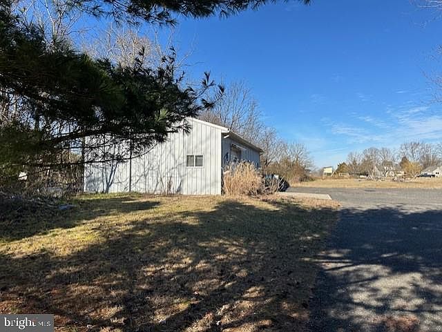 2nd image of 51 Willis Ln