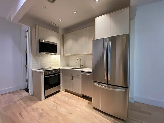 Rented by Bruma Realty LLC | media 1