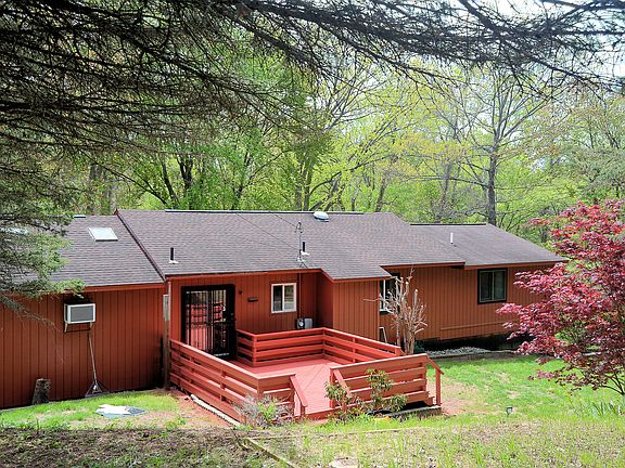 4th image of 29 W Dillenbeck Dr