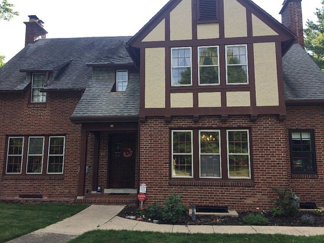 1st image of 31 Maywood Dr