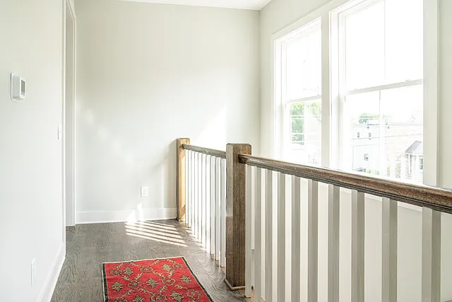 509 E Rosedale Ave — Photo 4