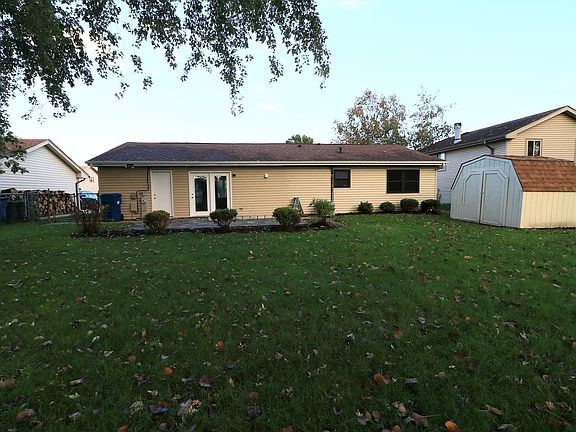 5th image of 4212 Woodlake Dr